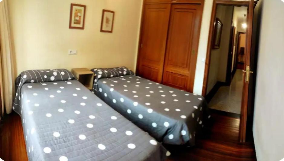 "Porta Faxeira" Apartment Сантяго де Компостела Стая снимка